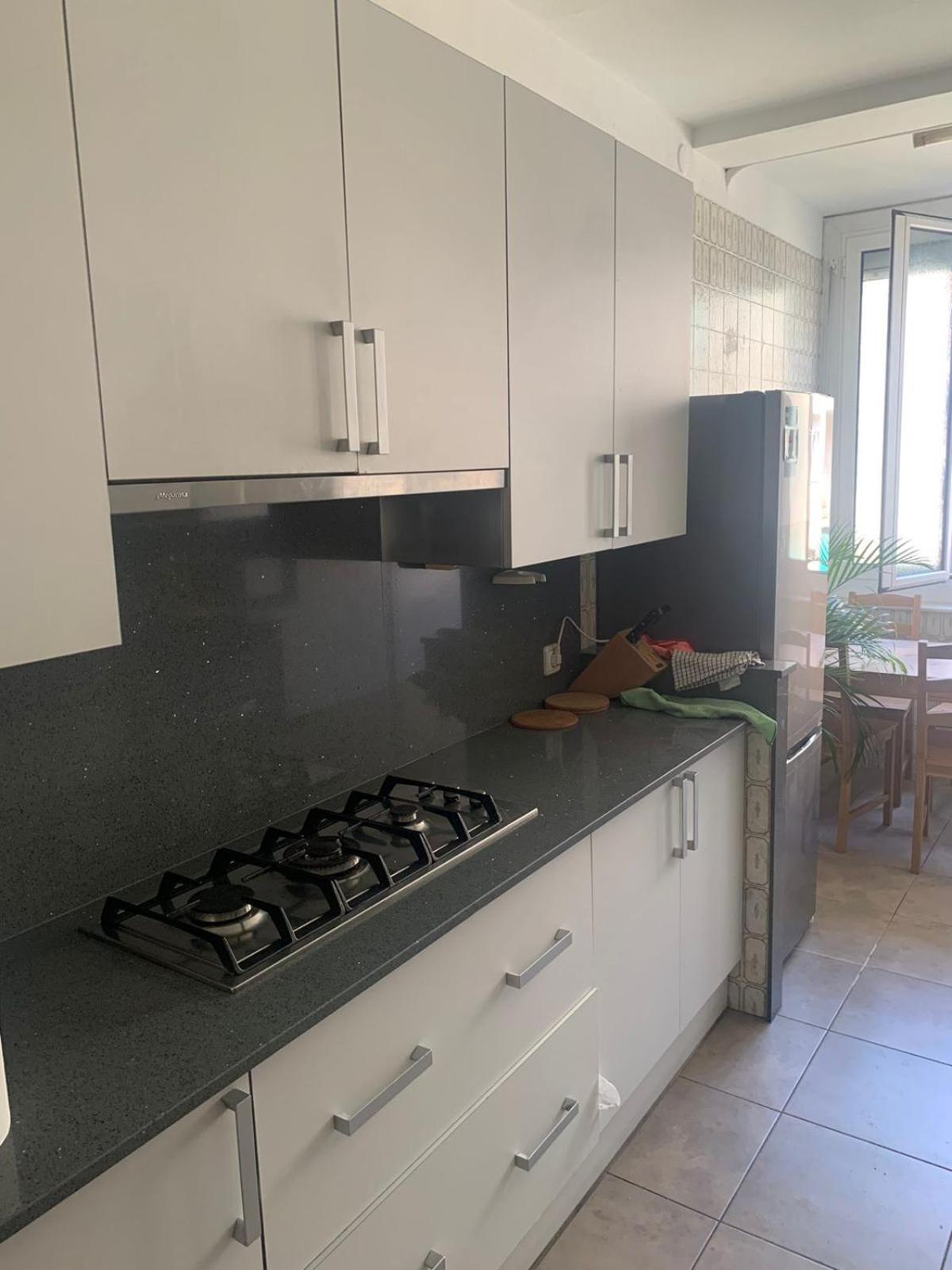 Habitacion Privada En Piso Compartido Lepanto Барселона Экстерьер фото