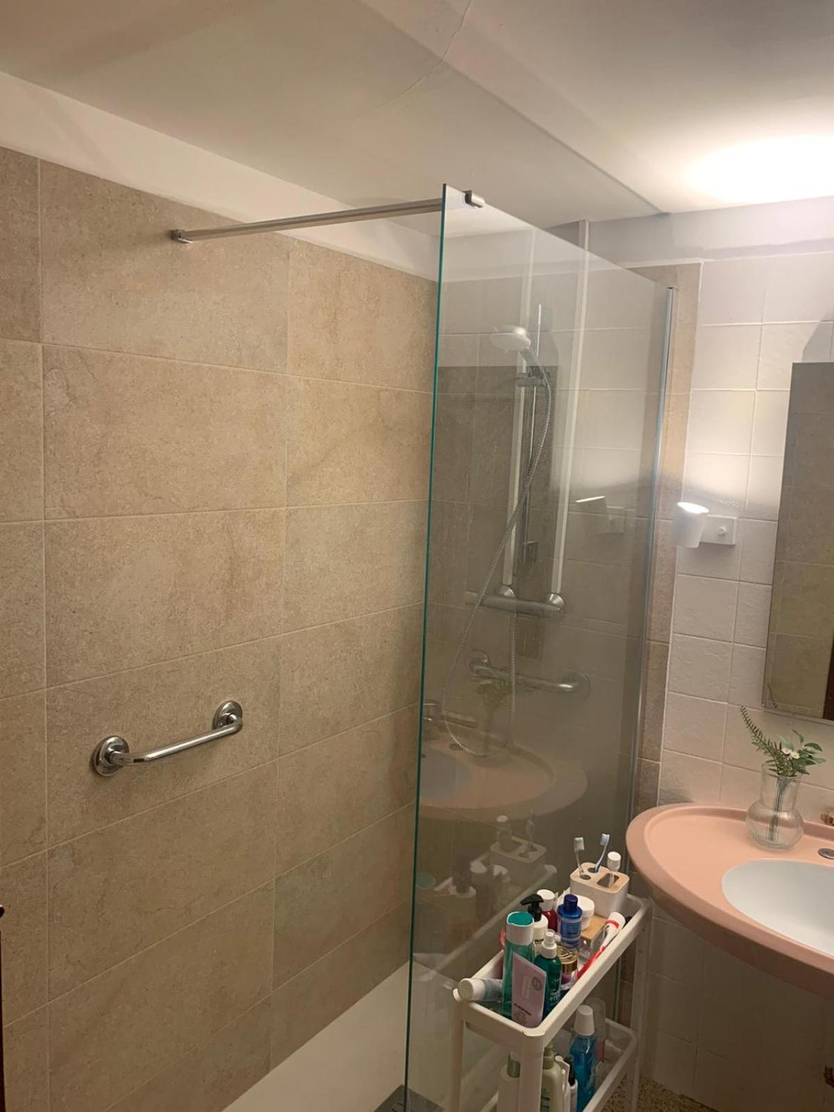 Habitacion Privada En Piso Compartido Lepanto Барселона Экстерьер фото
