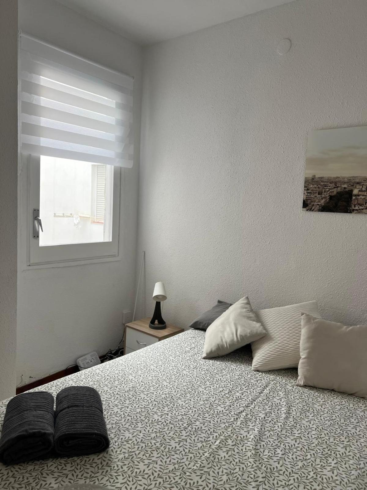 Habitacion Privada En Piso Compartido Lepanto Барселона Экстерьер фото