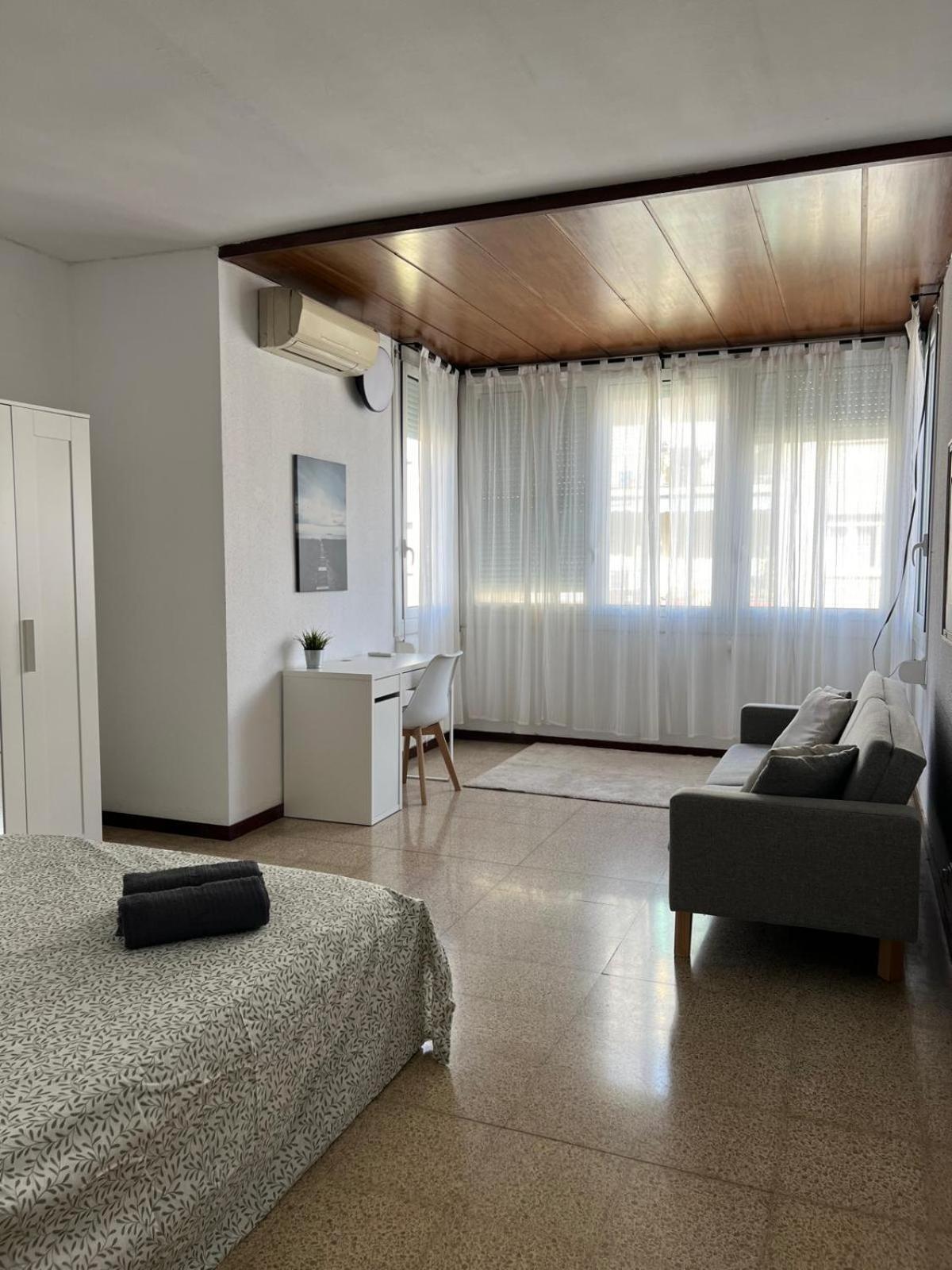 Habitacion Privada En Piso Compartido Lepanto Барселона Экстерьер фото
