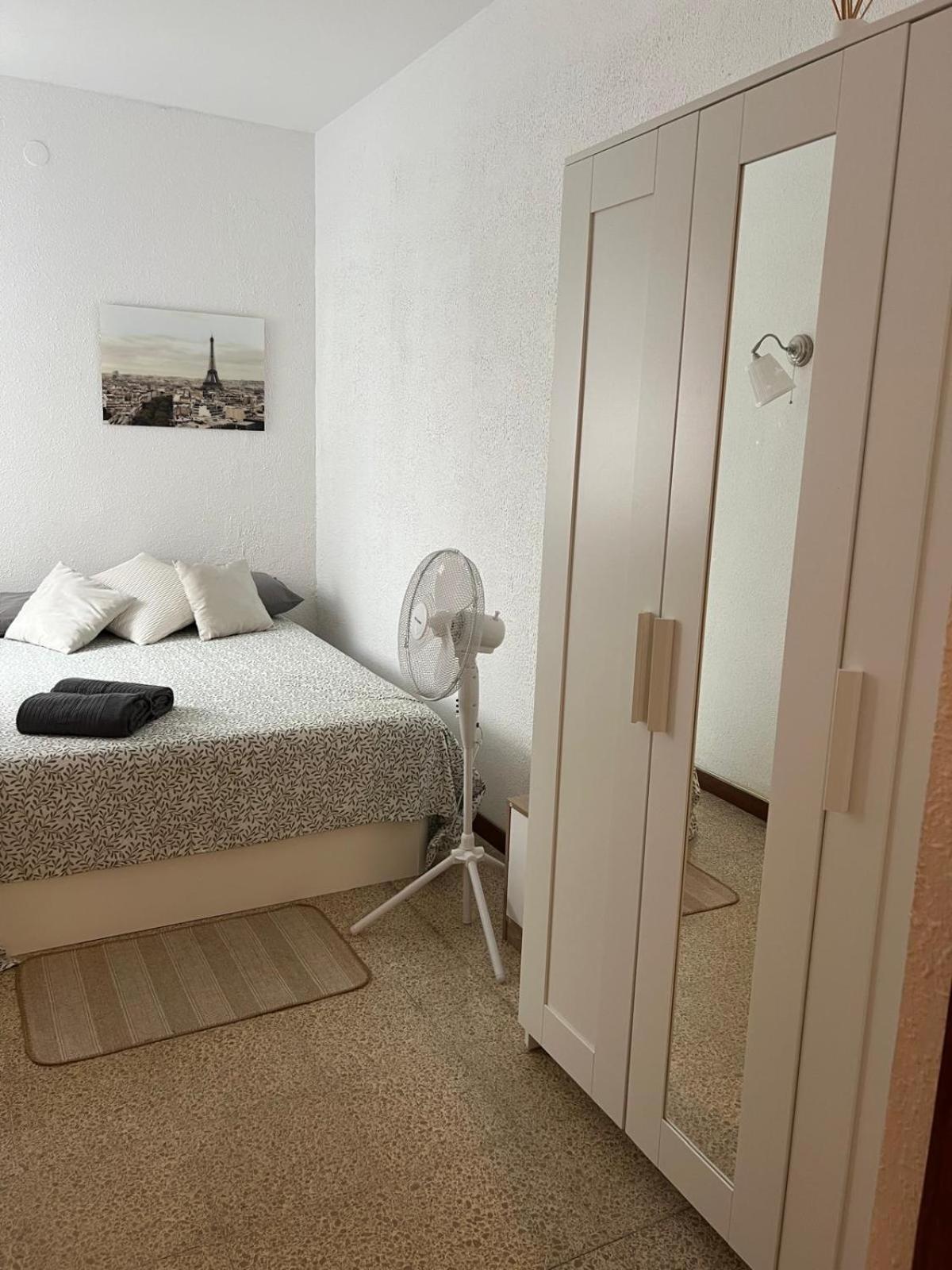 Habitacion Privada En Piso Compartido Lepanto Барселона Экстерьер фото