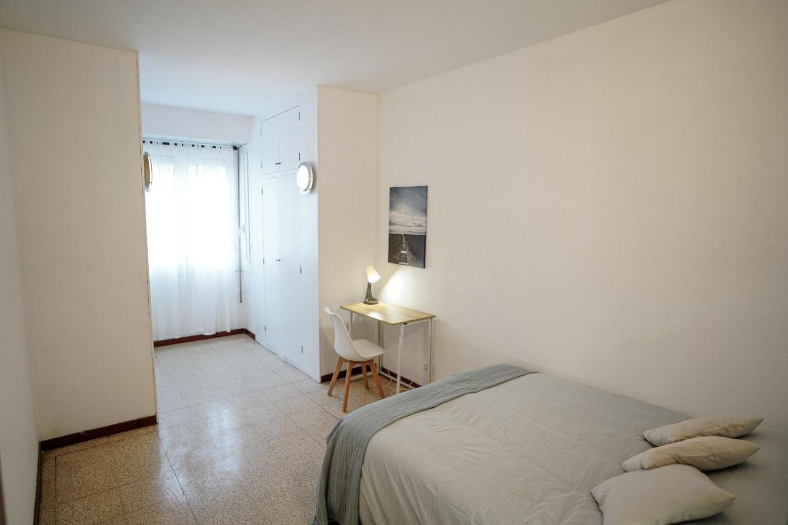 Habitacion Privada En Piso Compartido Lepanto Барселона Экстерьер фото