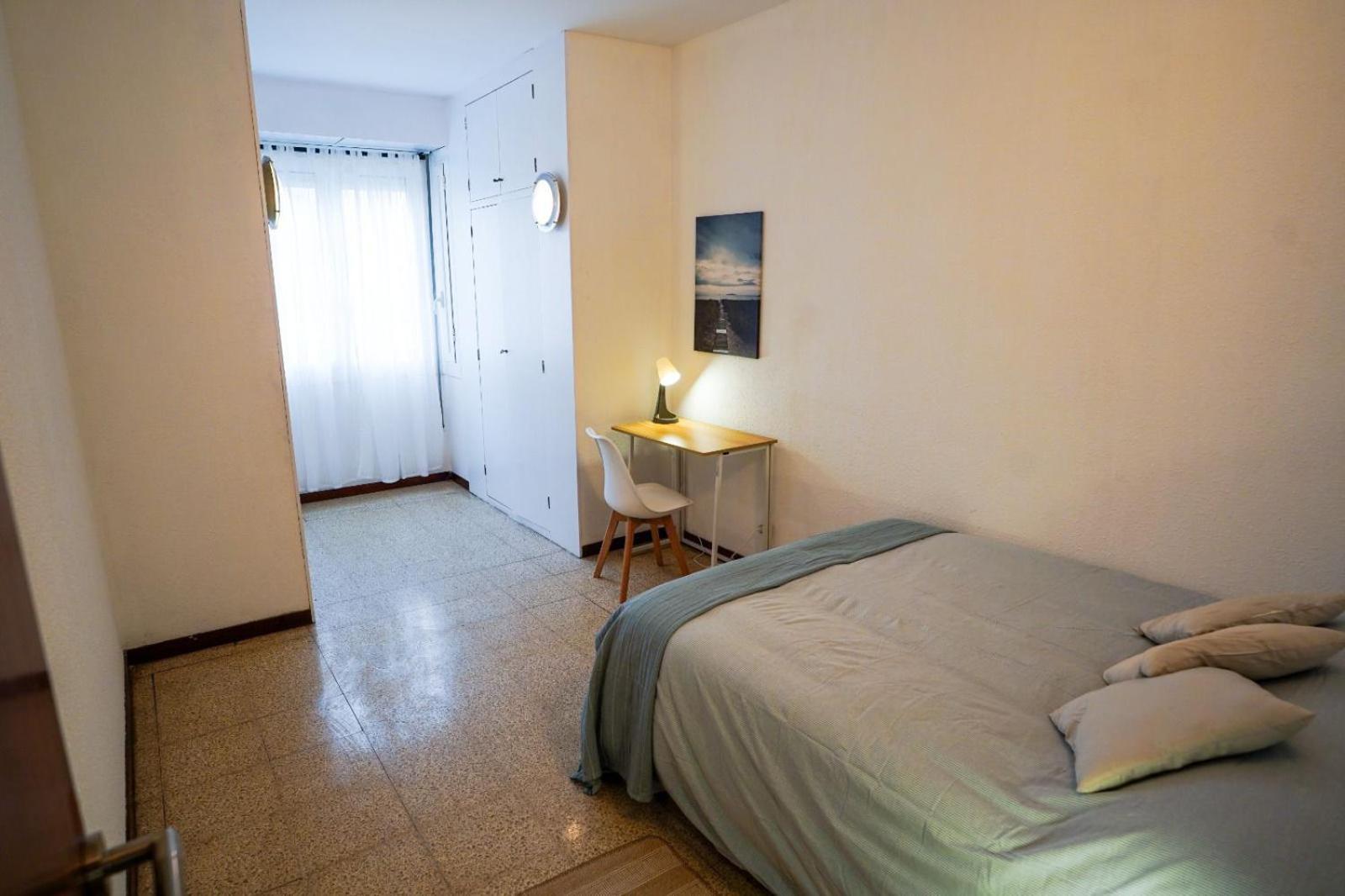 Habitacion Privada En Piso Compartido Lepanto Барселона Экстерьер фото